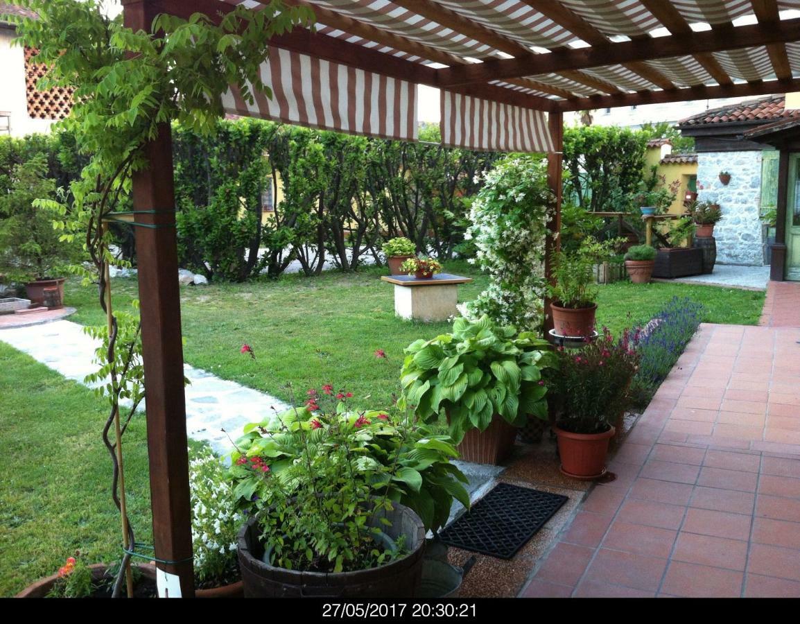 East Wind Acomodação com café da manhã Medea Exterior foto
